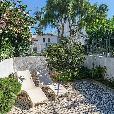 Casa Caravela, Da Praia Da Luz