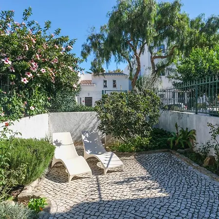 Casa Caravela, Da Praia Da Luz